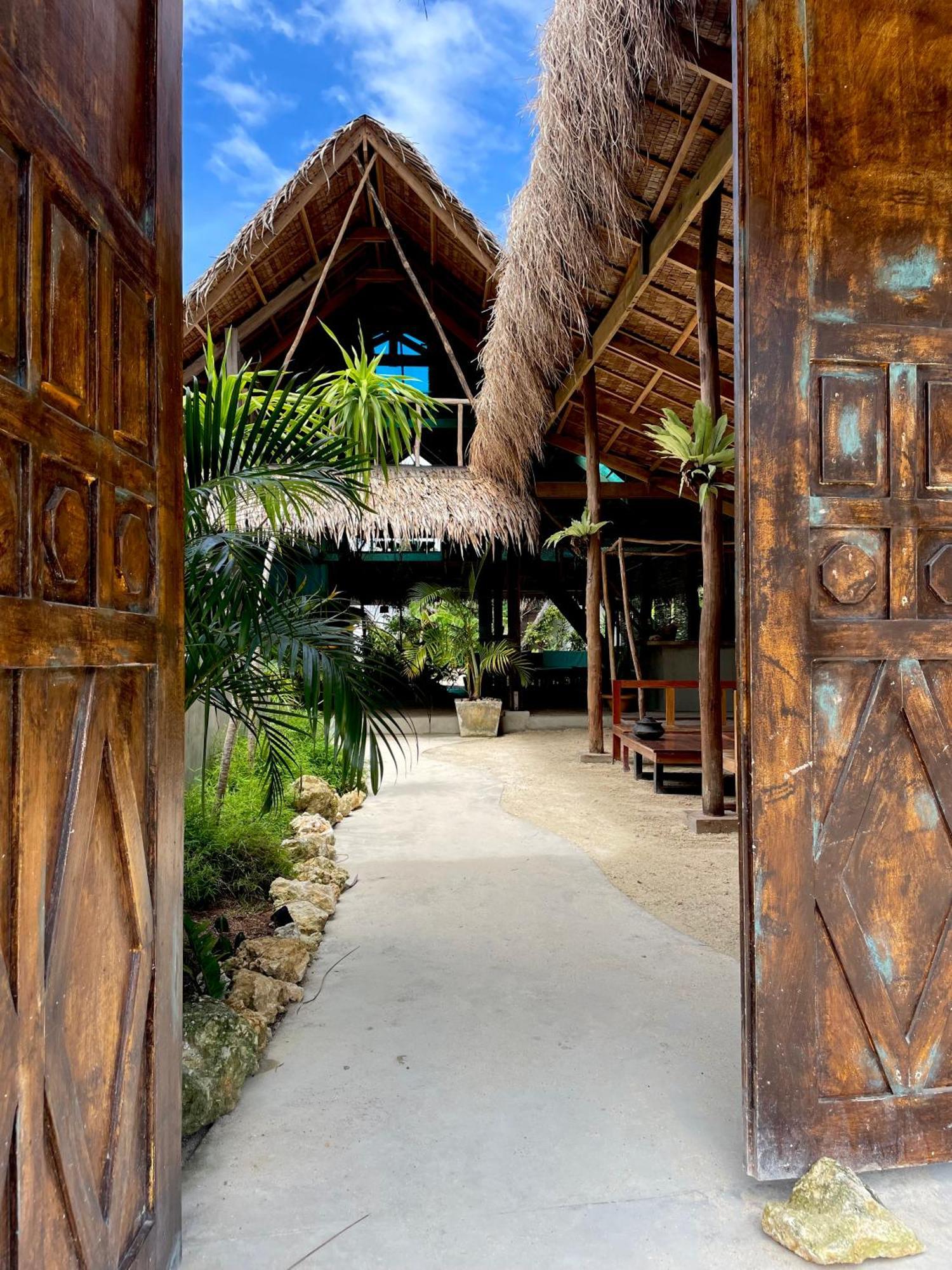 La Boheme Boutique Glamping 호텔 제너럴 루나 외부 사진